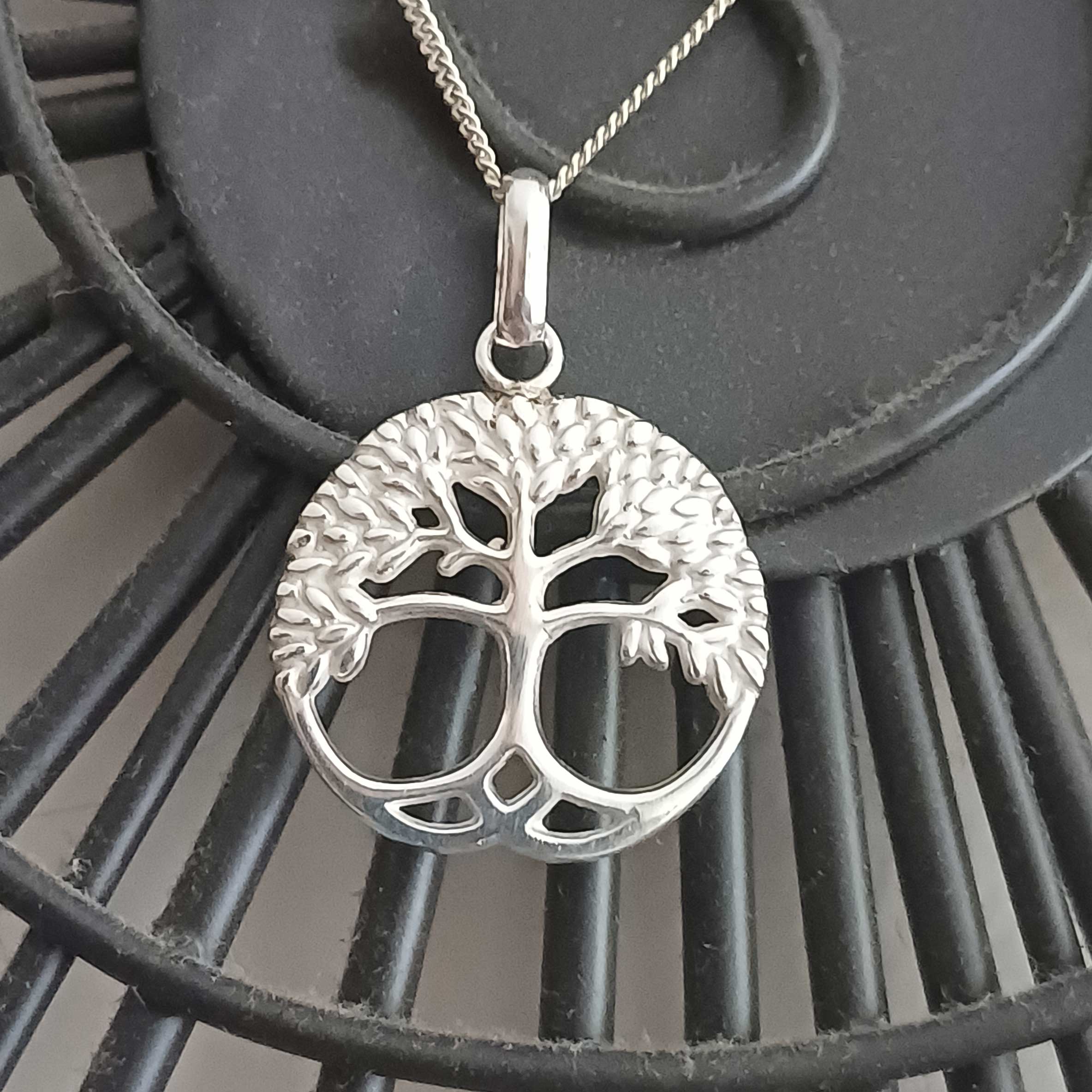 dije-arbol