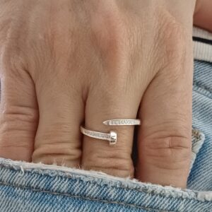 Anillo Clavo